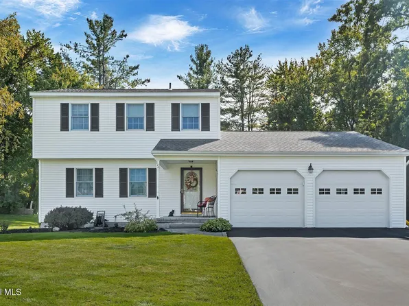 124 Horizon View Drive, East Greenbush, NY 12061