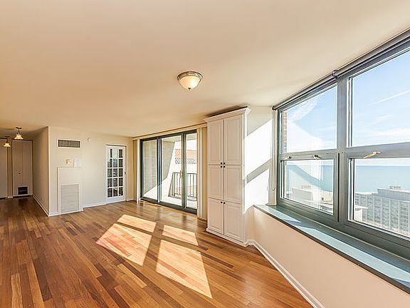 3rd image of 3660 N Lake Shore Dr APT 3911