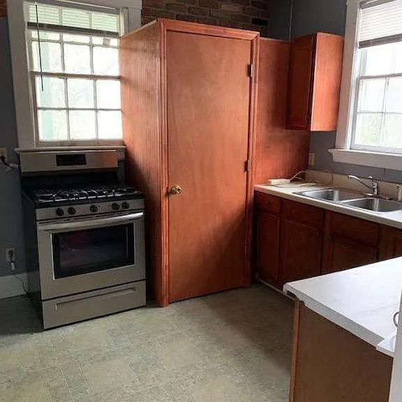 925B Rutledge Ave — Photo 4