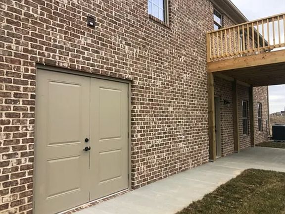 5th image of 442 Southern Cross Dr
