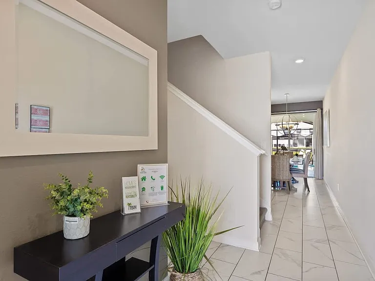 Romeo Cir — Photo 7