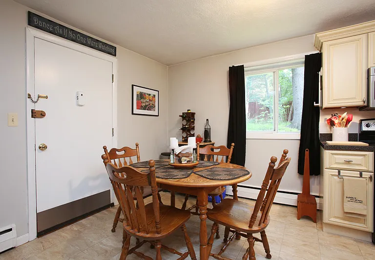 35 Jacqueline Rd #B — Photo 2