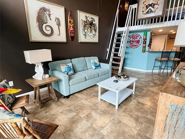 9520 Seawall Blvd APT 153, Galveston, TX 77554