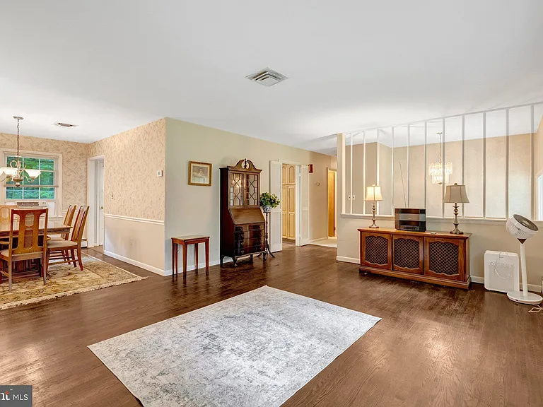 5315 Summit Dr — Photo 13