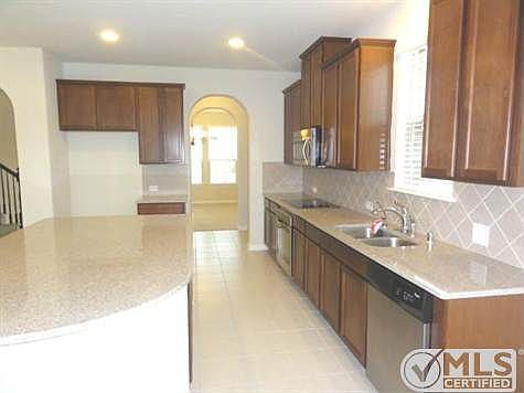 5th image of 3916 Gregory Dr
