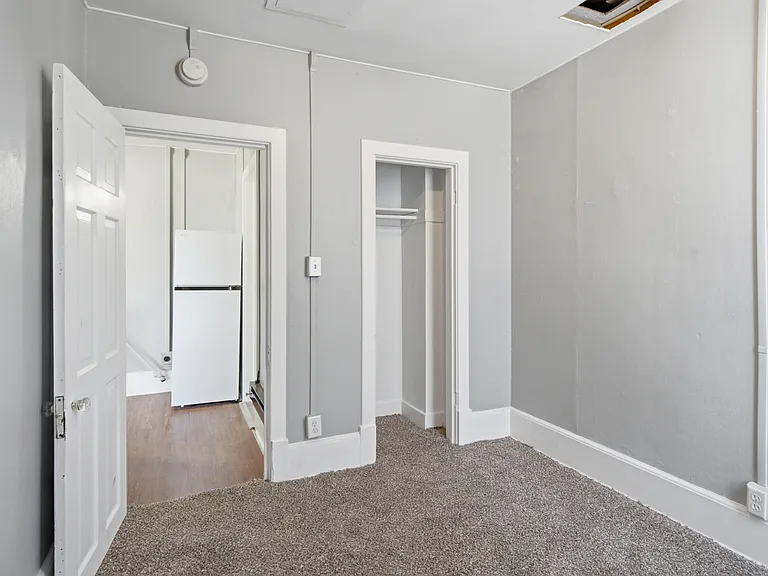 2623 W Maxwell Ave — Photo 11