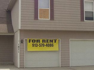 746 Spring Cir, Liberty, MO 64068