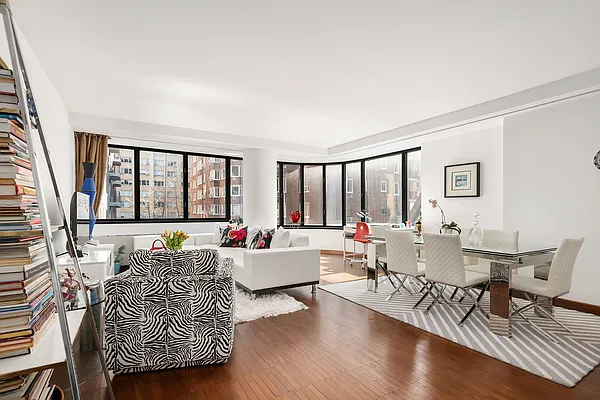 Sold by Compass | media 1