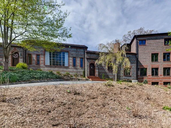 24 Kimberly Ave, Asheville, NC 28804