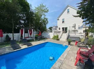 90 Walworth St, Roslindale, MA 02131