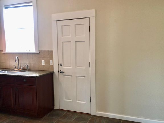 4th image of 3460 25th St APT 4