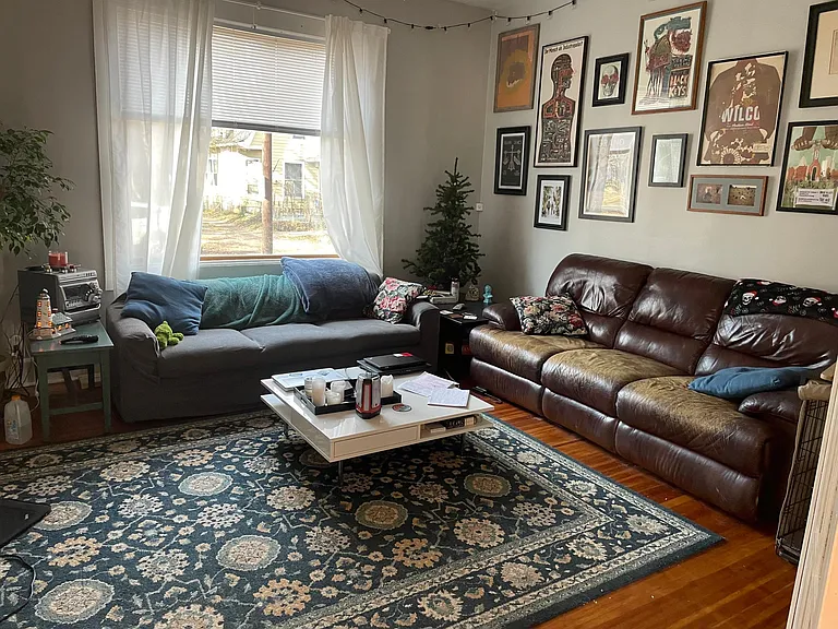 355 N Hamilton Ave — Photo 3