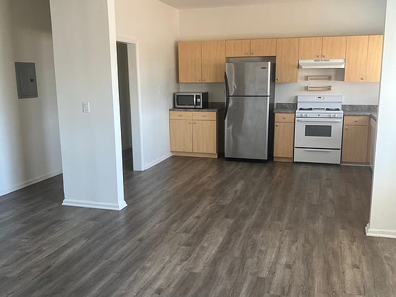 5th image of 616 E Lomita Ave #1/2