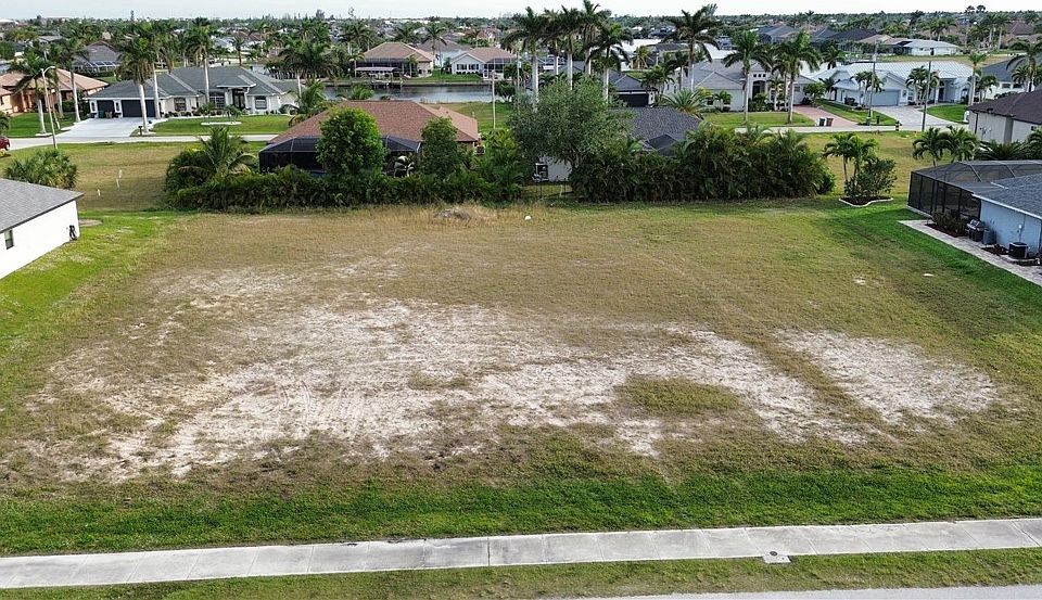 1st image of 2814 Surfside Blvd