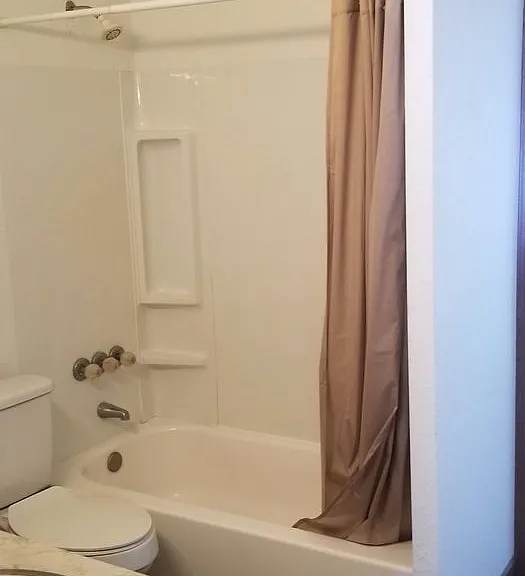 608 S Cedar Ave — Photo 9