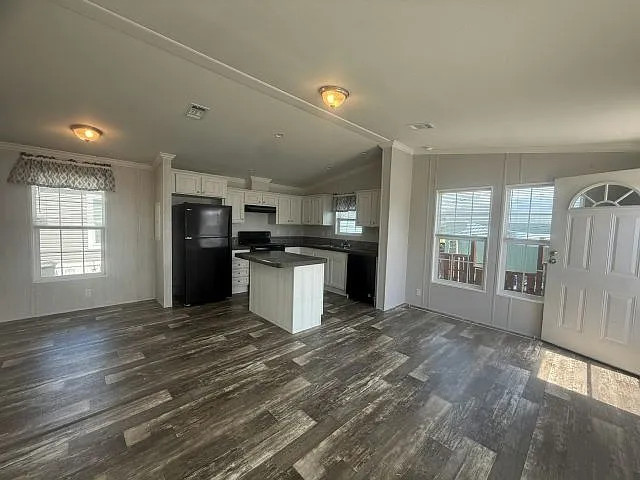 4125 Park St N #111 — Photo 9