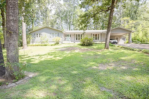 1835 Hillview Dr Photo 1