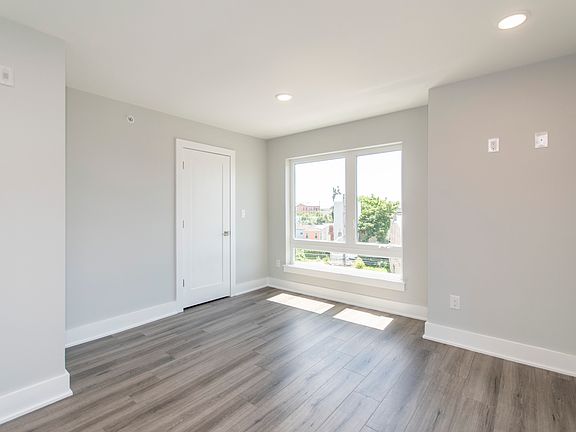 4th image of 2532 Amber St APT A