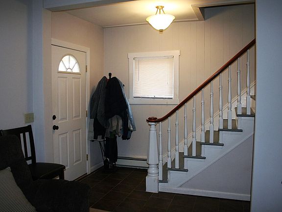 4th image of 103 N Market St