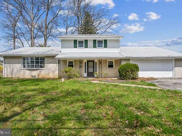 7616 Grove Ave, Harrisburg, PA 17112