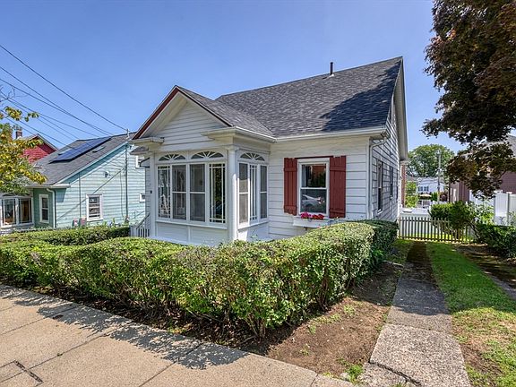 2nd image of 18 Grayson St