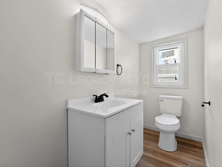 73 Beechwood Ave — Photo 28
