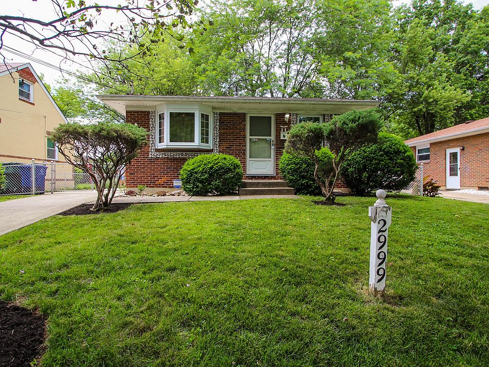 1st image of 2999 Medina Ave