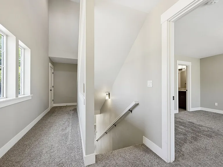 1064 SE Leonel Ln — Photo 16