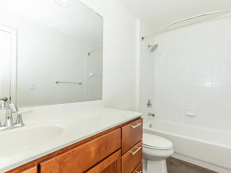 Huntington Townhomes — Photo 34