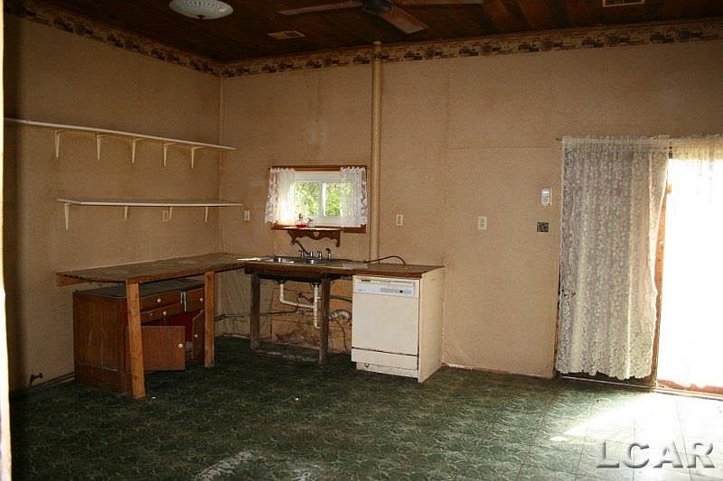 2nd image of 6983 Murray Rd