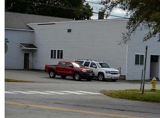 207 Parkview Ave, Bangor, ME 04401