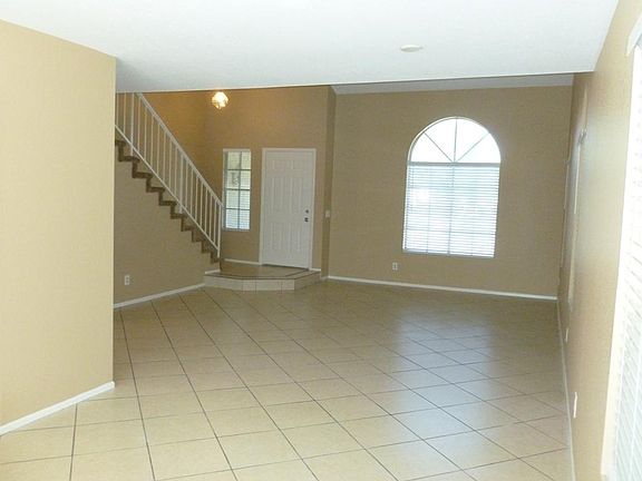 4th image of 24 Quiet Desert Ln