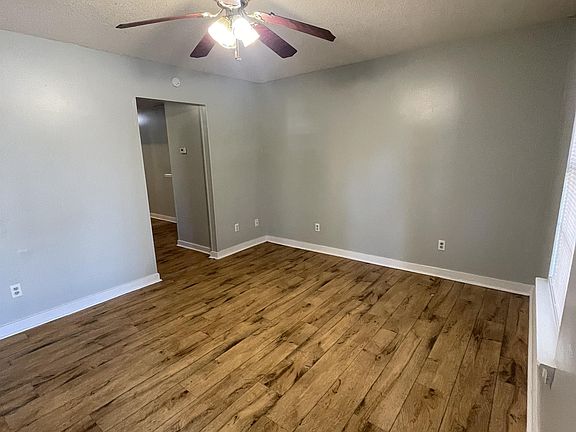 4th image of 1901 Success St #11123892
