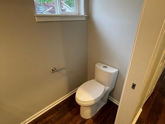 5th image of 10277 SW 87th Ave