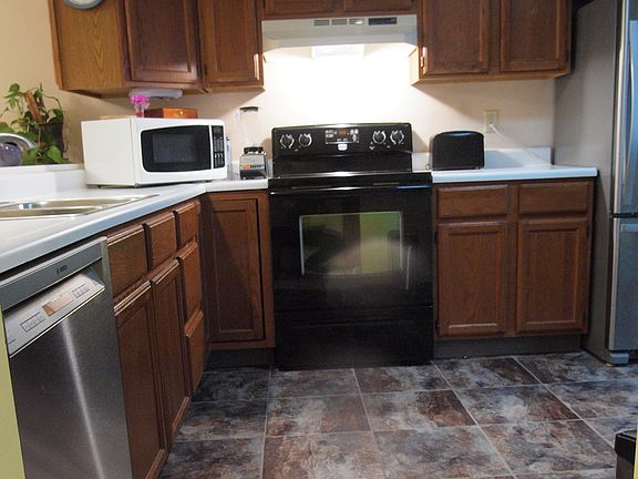  Bosch DW w/new tile floor