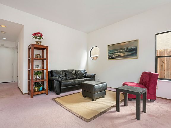 4th image of 113 Aldenglen Dr
