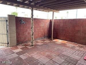 4th image of 4439 E WOOD Street