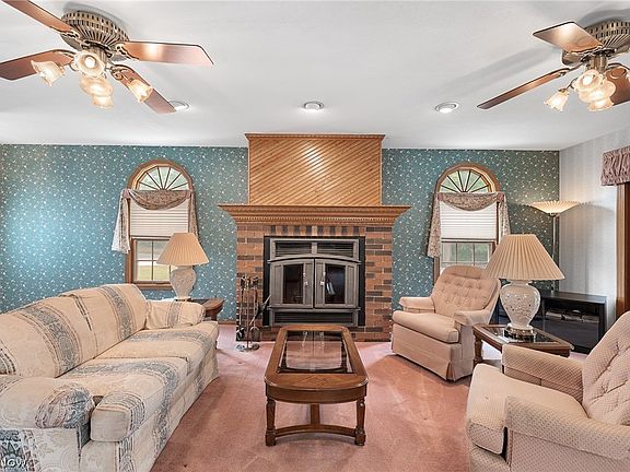 4th image of 225 Stanmary Dr
