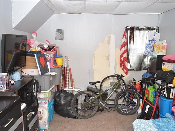 5th image of 2426 Seneca St