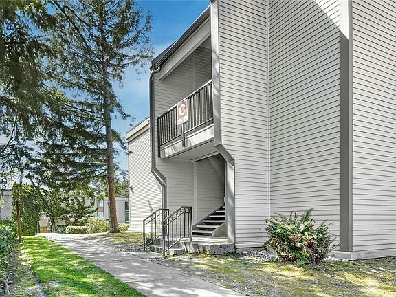 2nd image of 14645 NE 34th Street #C 5