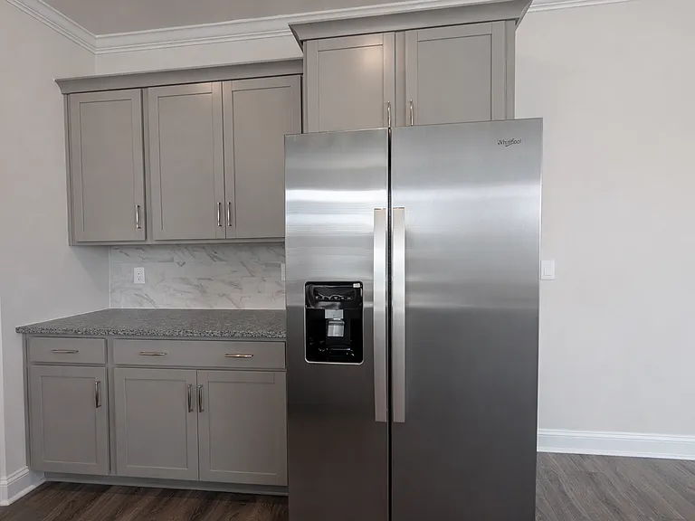 381 Creekview Rd — Photo 8