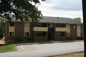 2nd image of 419 Hurricane Shoals Rd APT D7