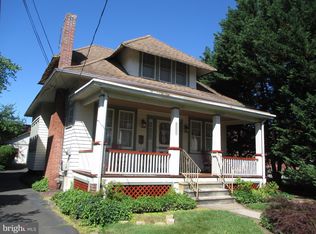 613 Crown St, Morrisville, PA 19067
