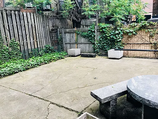 Rented by Avenues Real Estate | media 35