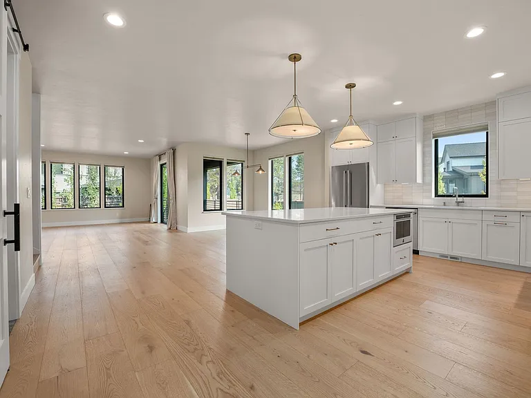 2971 NW Polarstar Ave — Photo 13
