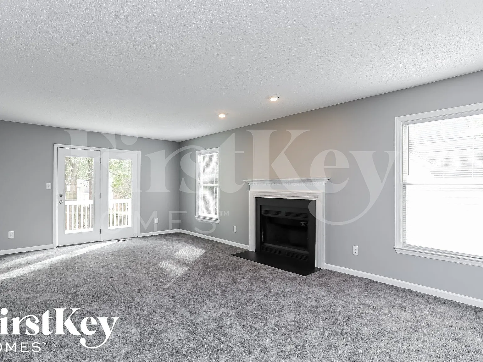 4 bed, 2.5 bath, 2031 sqft, $2,500 — Photo 3