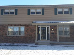 3120 Temple Dr, Springfield, IL 62704