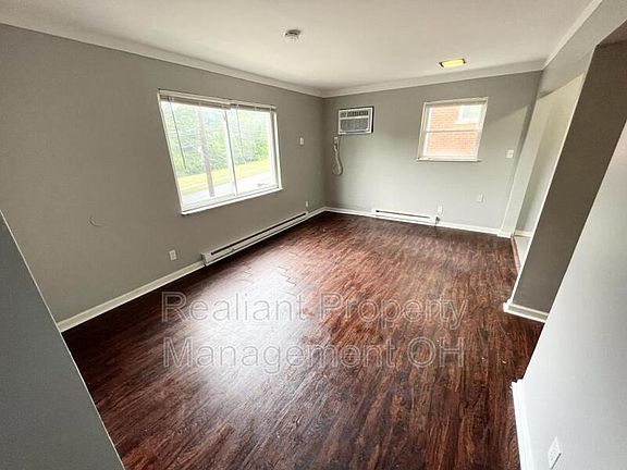 5th image of 1733 Grand Ave #2