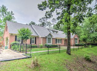 211 Chapman Rd, Columbus, MS 39705