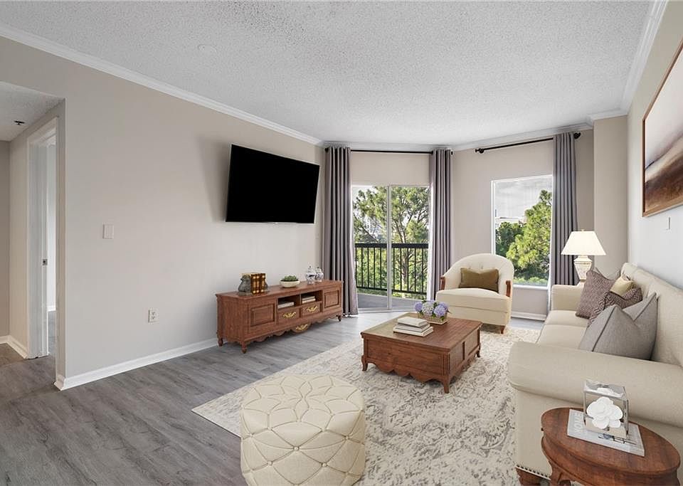 1st image of 1 Biscayne Dr NW Unit 704